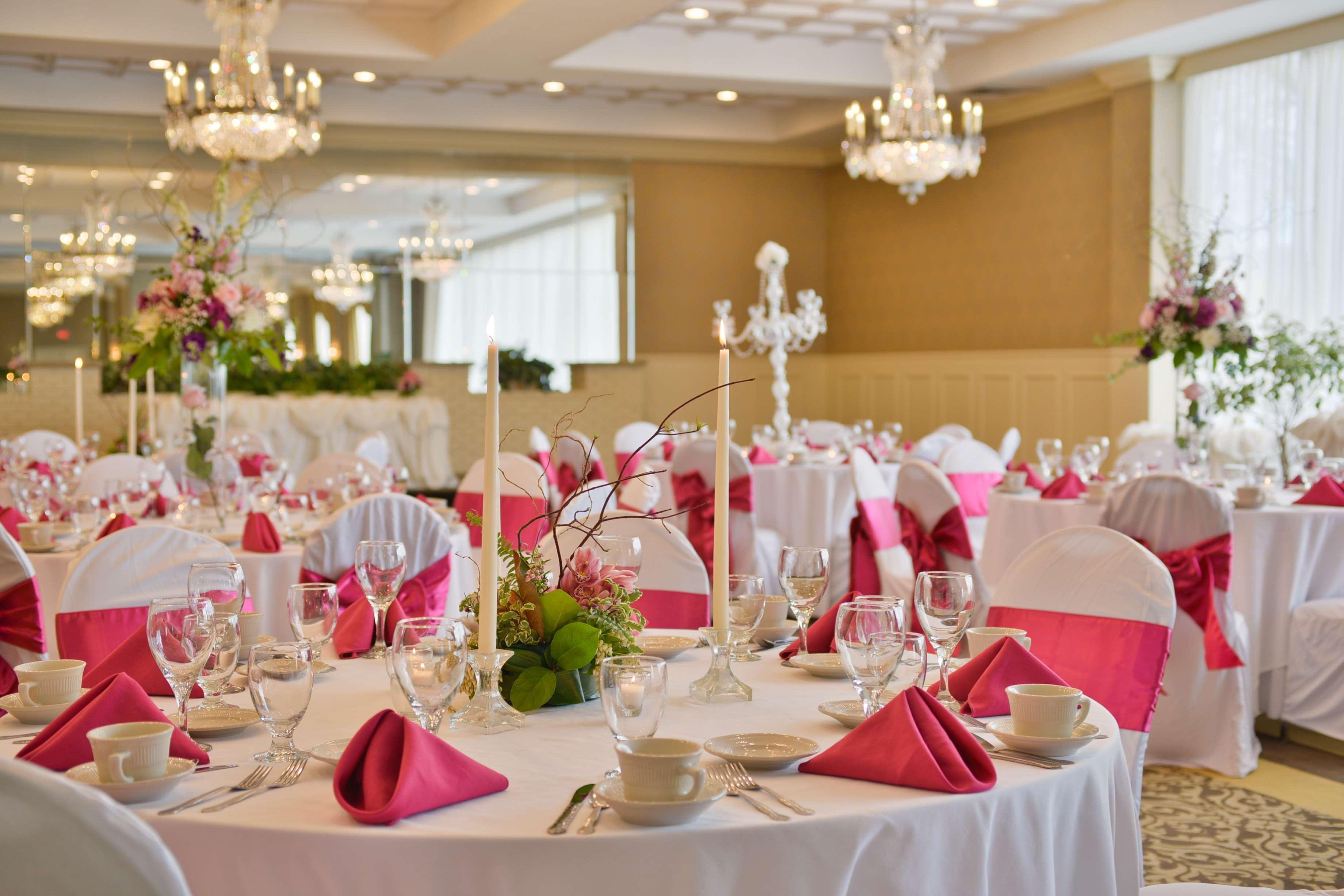 Best Western Plus Sidney Lodge Buitenkant foto