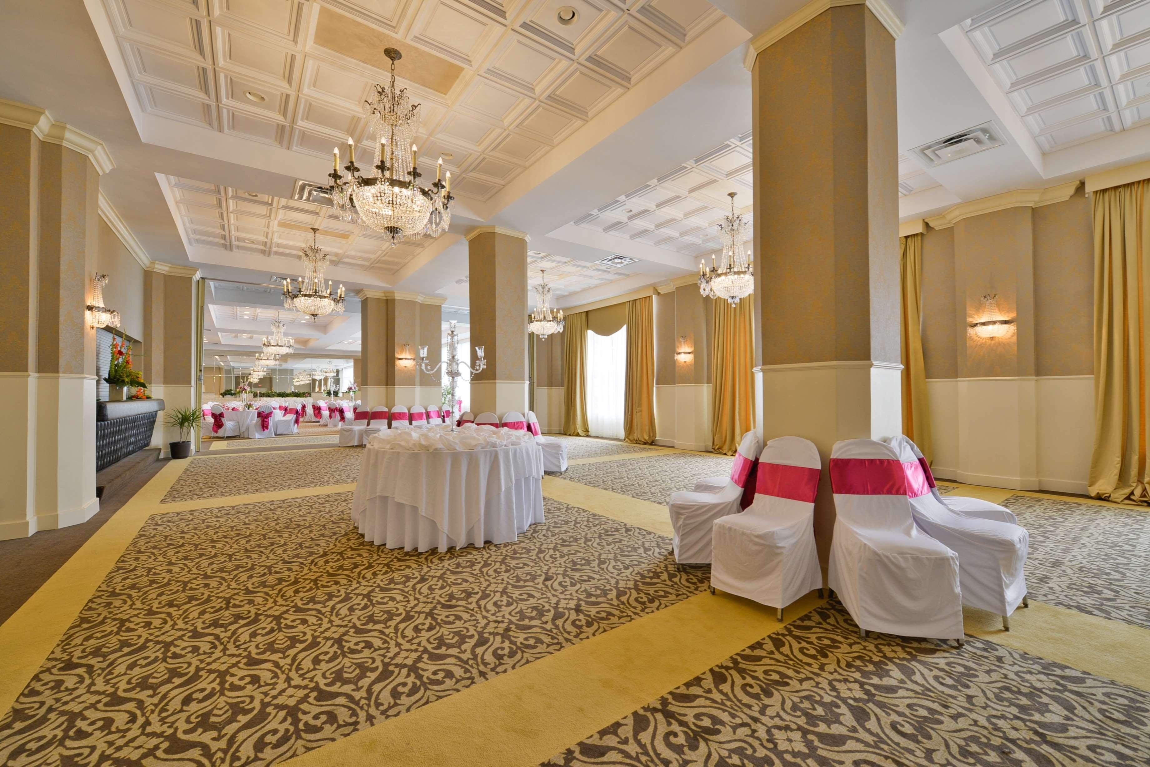 Best Western Plus Sidney Lodge Buitenkant foto