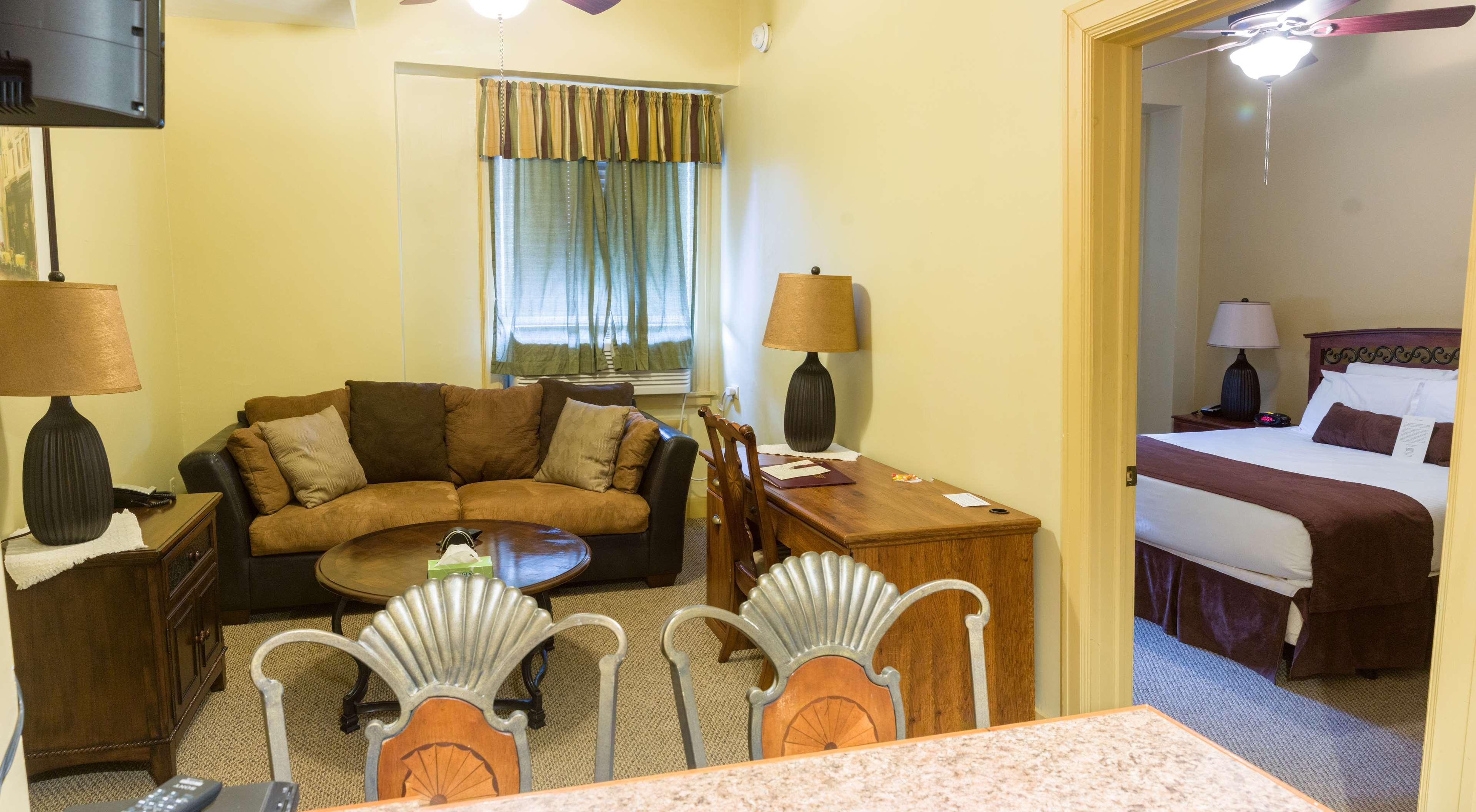 Best Western Plus Sidney Lodge Buitenkant foto