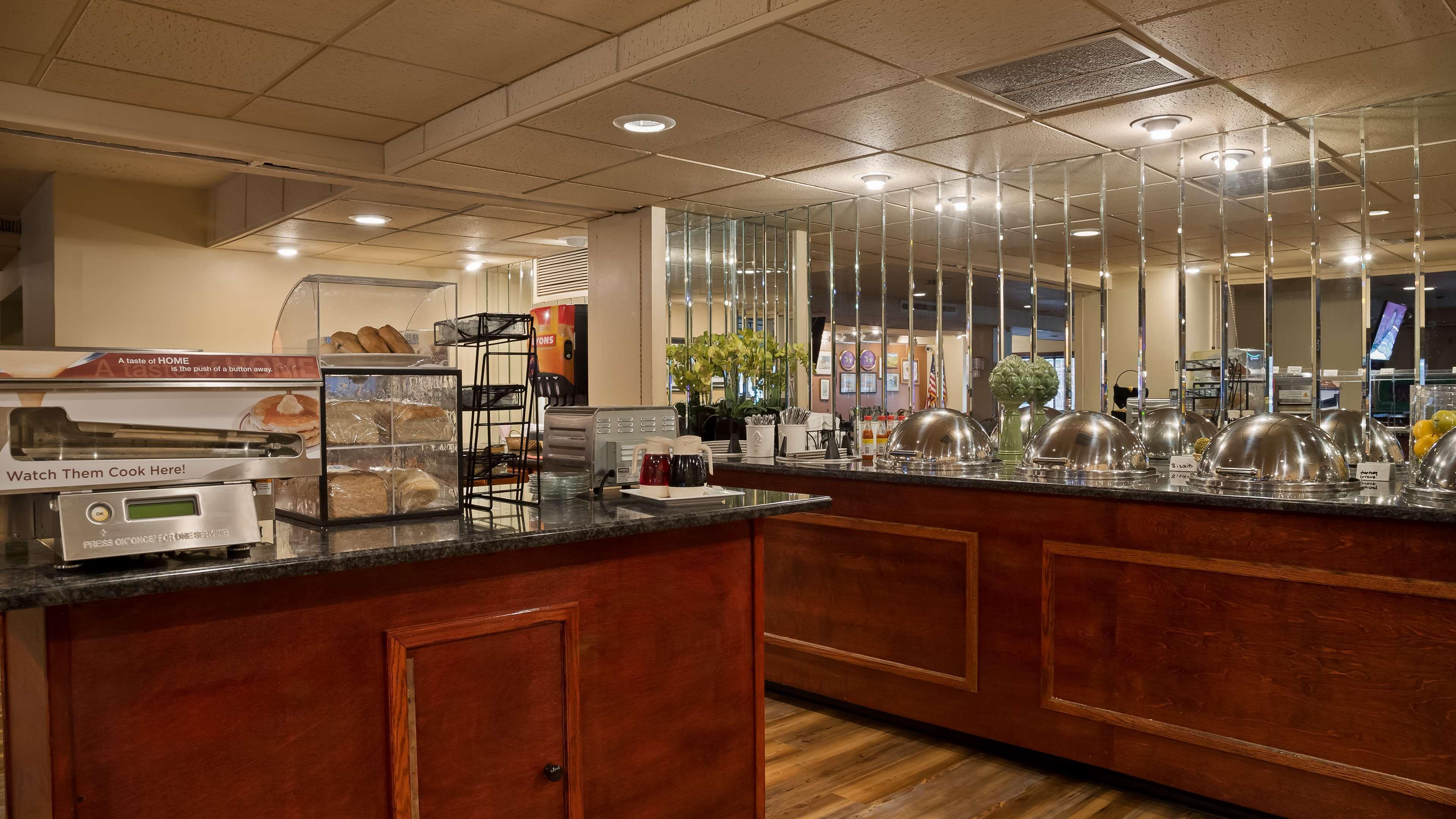 Best Western Plus Sidney Lodge Buitenkant foto
