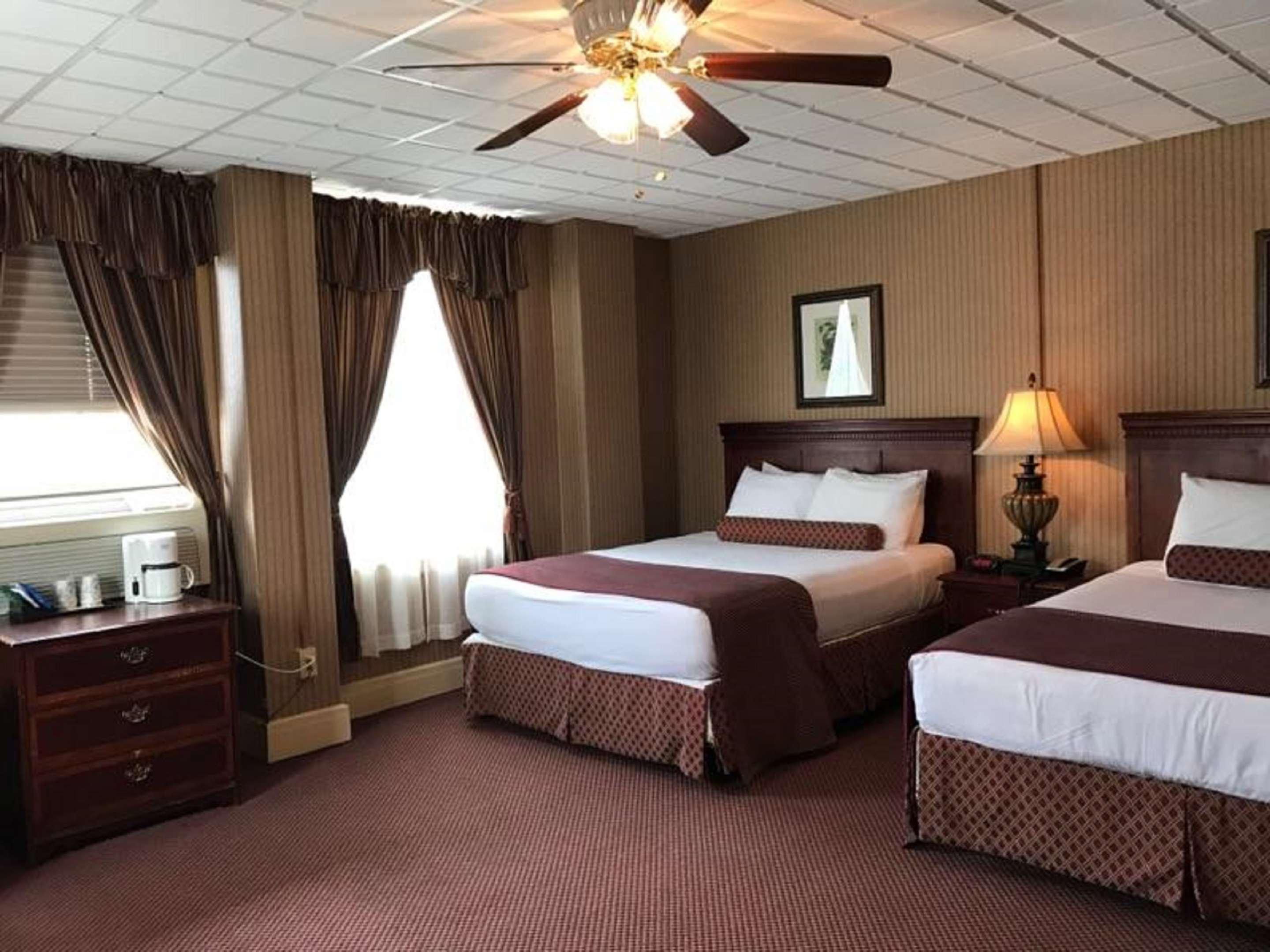 Best Western Plus Sidney Lodge Buitenkant foto