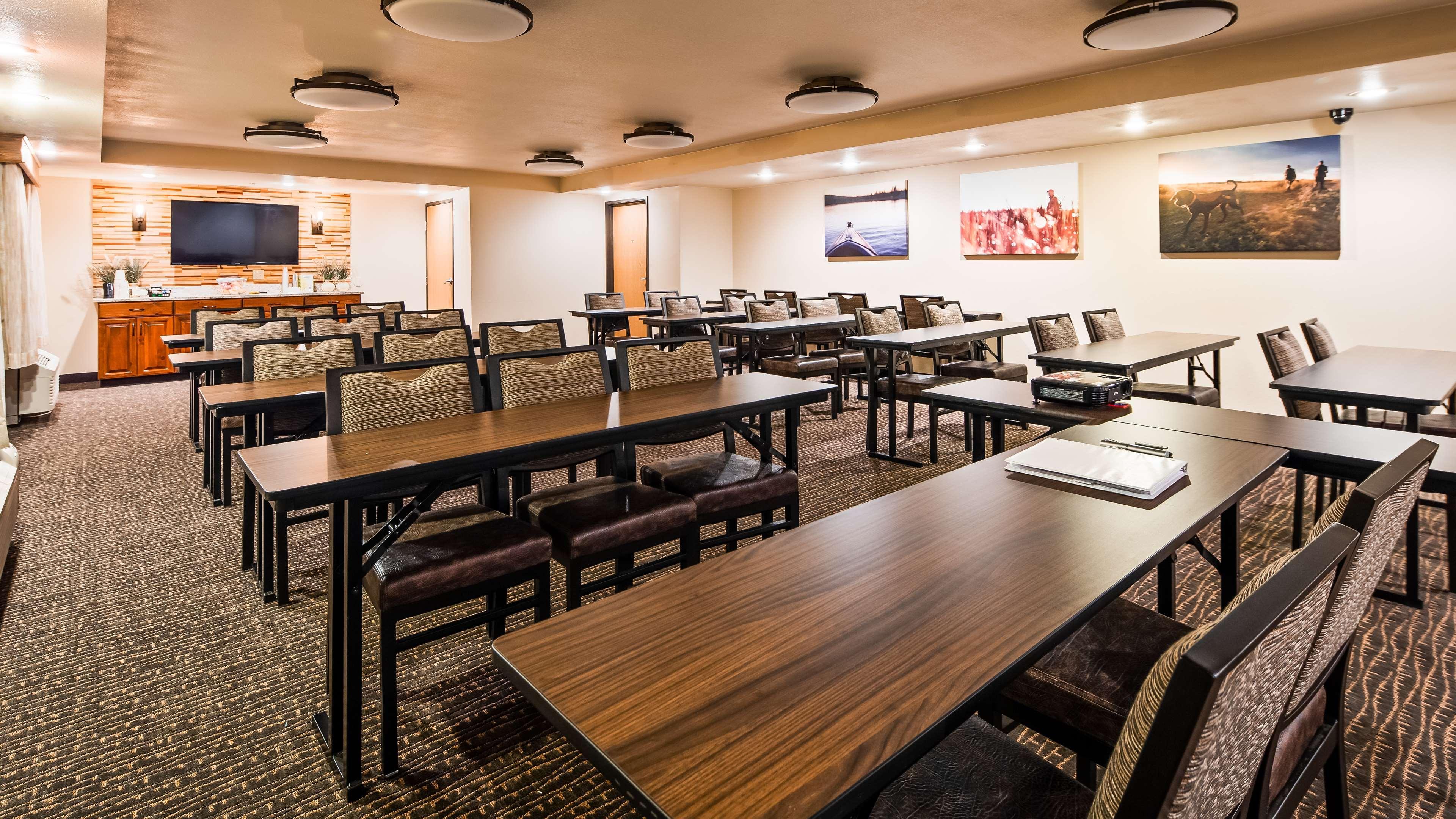 Best Western Plus Sidney Lodge Buitenkant foto